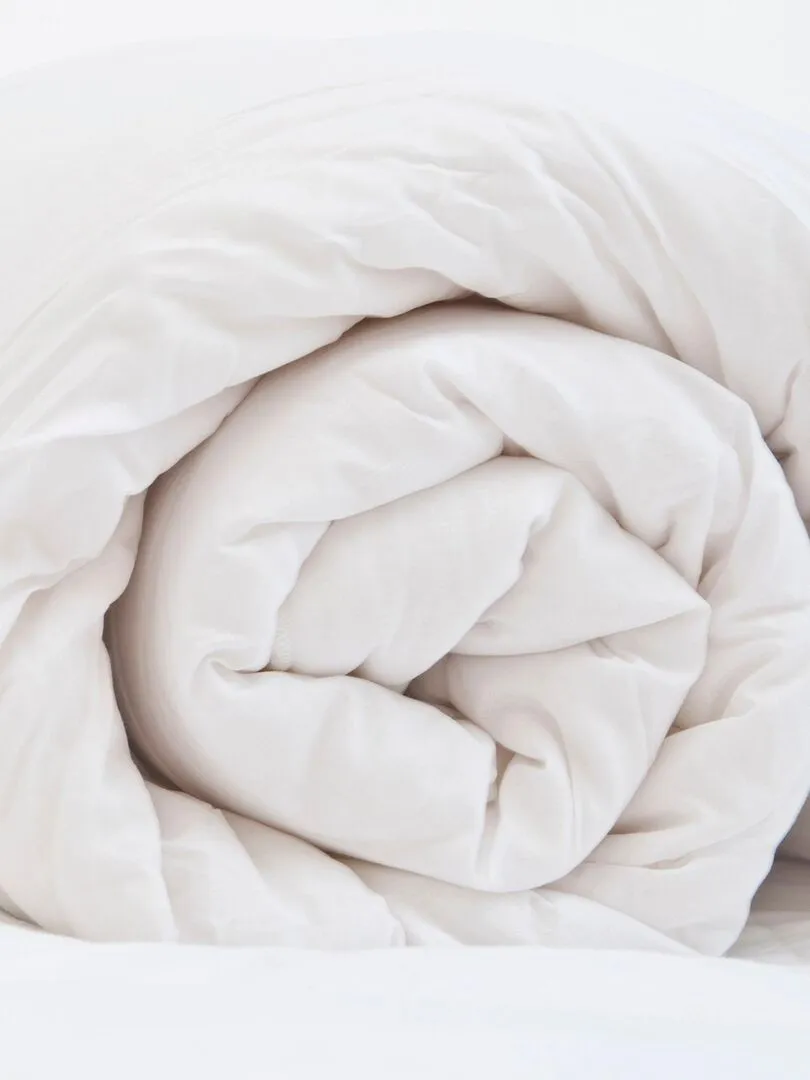 Couette 250 gr Basic "Happyfriday" - Blanc
