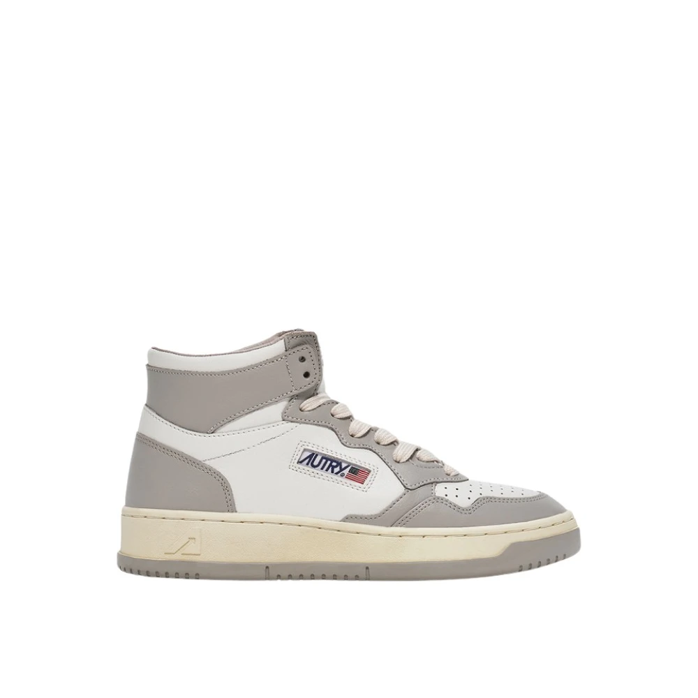Vintage Style Medalist Mid Sneakers