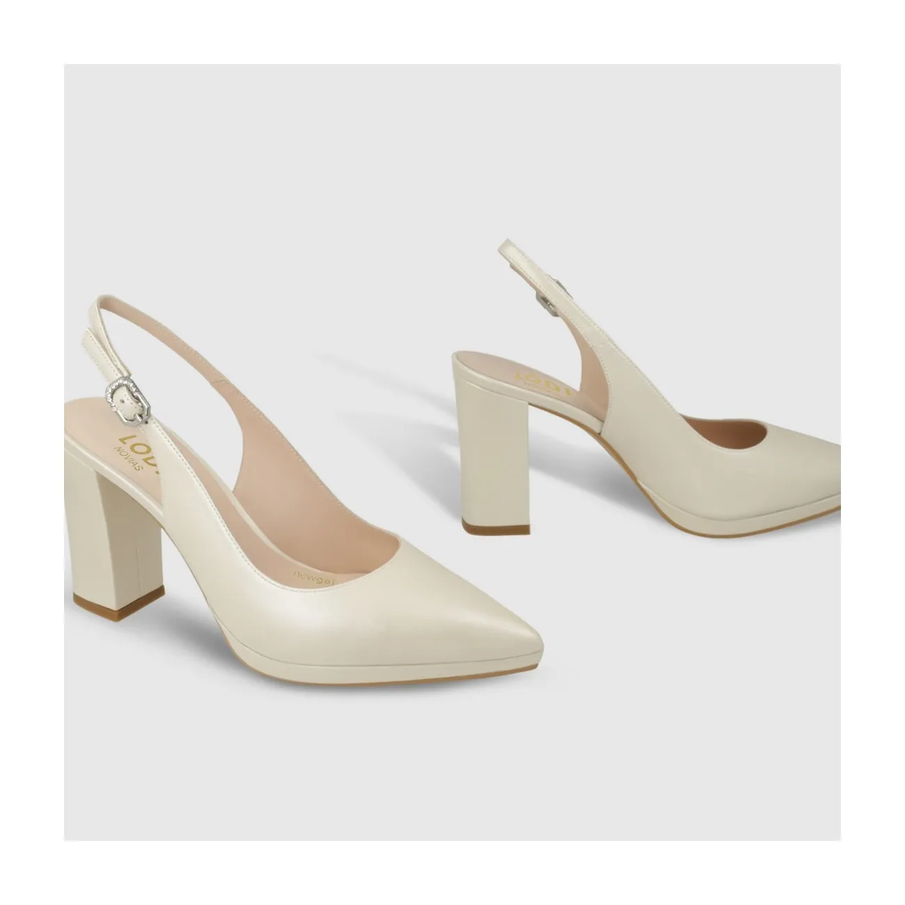 Zapatos de salón destalonados de novia en piel de color blanco roto.I LODI Zapatos de mujer online.